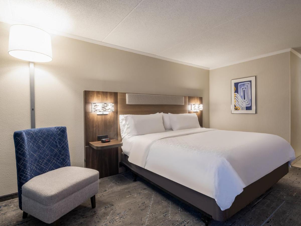 Holiday Inn Express & Suites Greensboro - I-40 Atwendover, An Ihg Hotel Εξωτερικό φωτογραφία