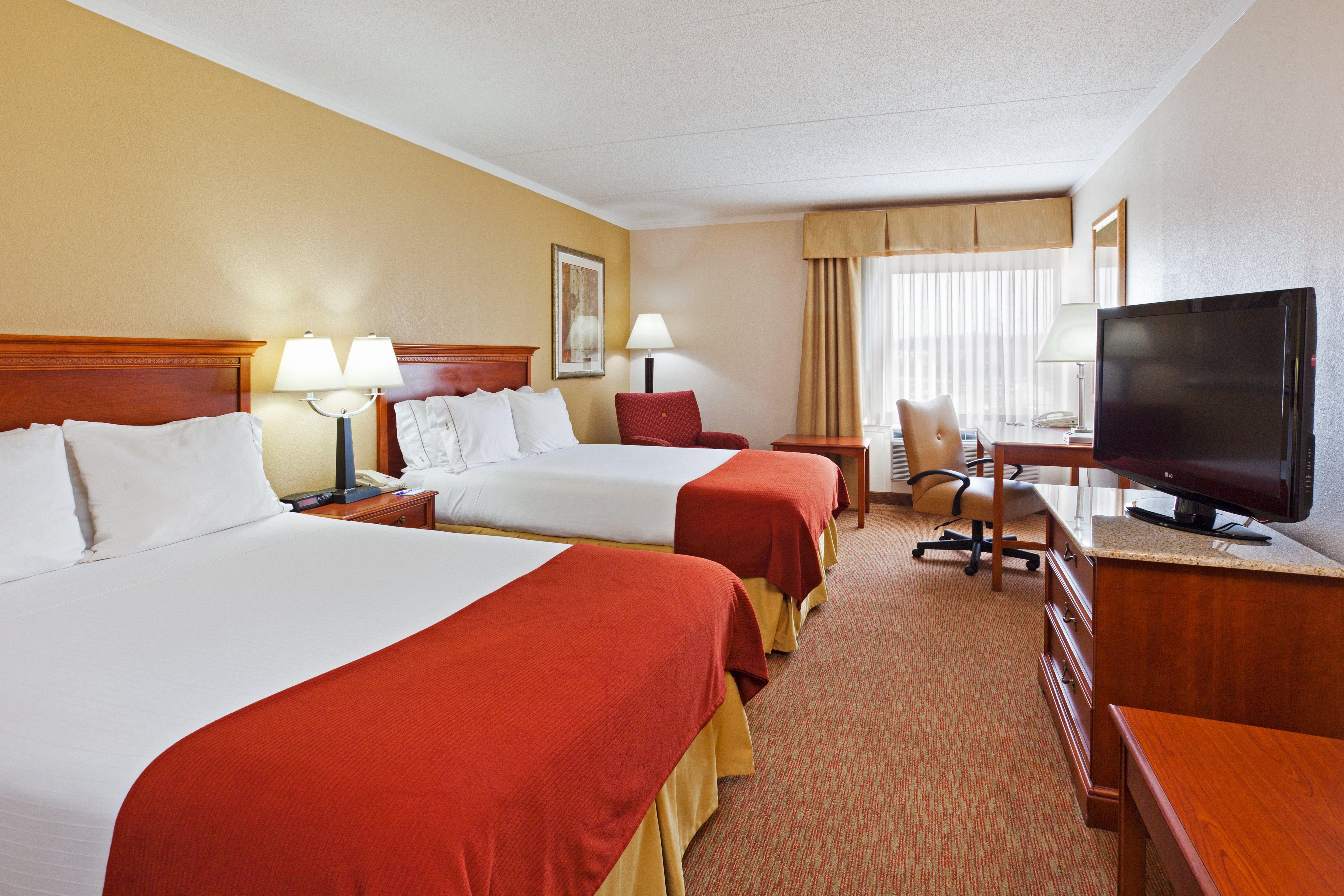 Holiday Inn Express & Suites Greensboro - I-40 Atwendover, An Ihg Hotel Εξωτερικό φωτογραφία